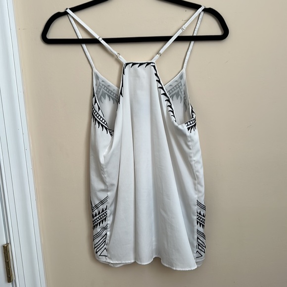 Embroidered top - Picture 3 of 3